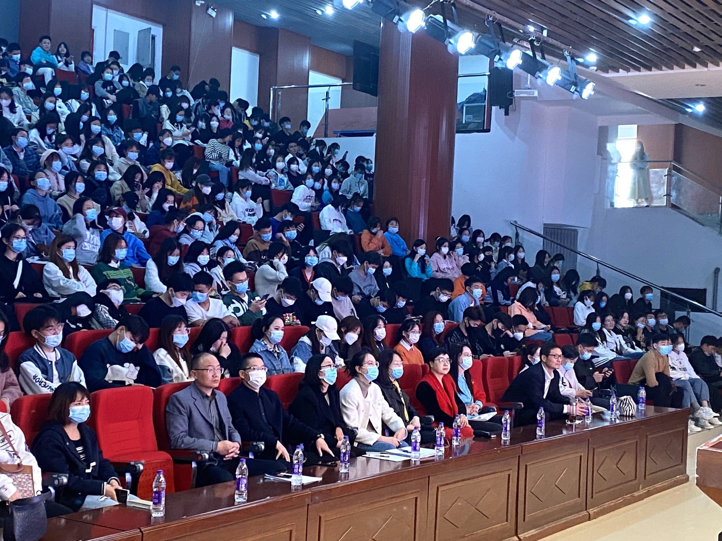 A full auditorium of students at an ICN pathway information session