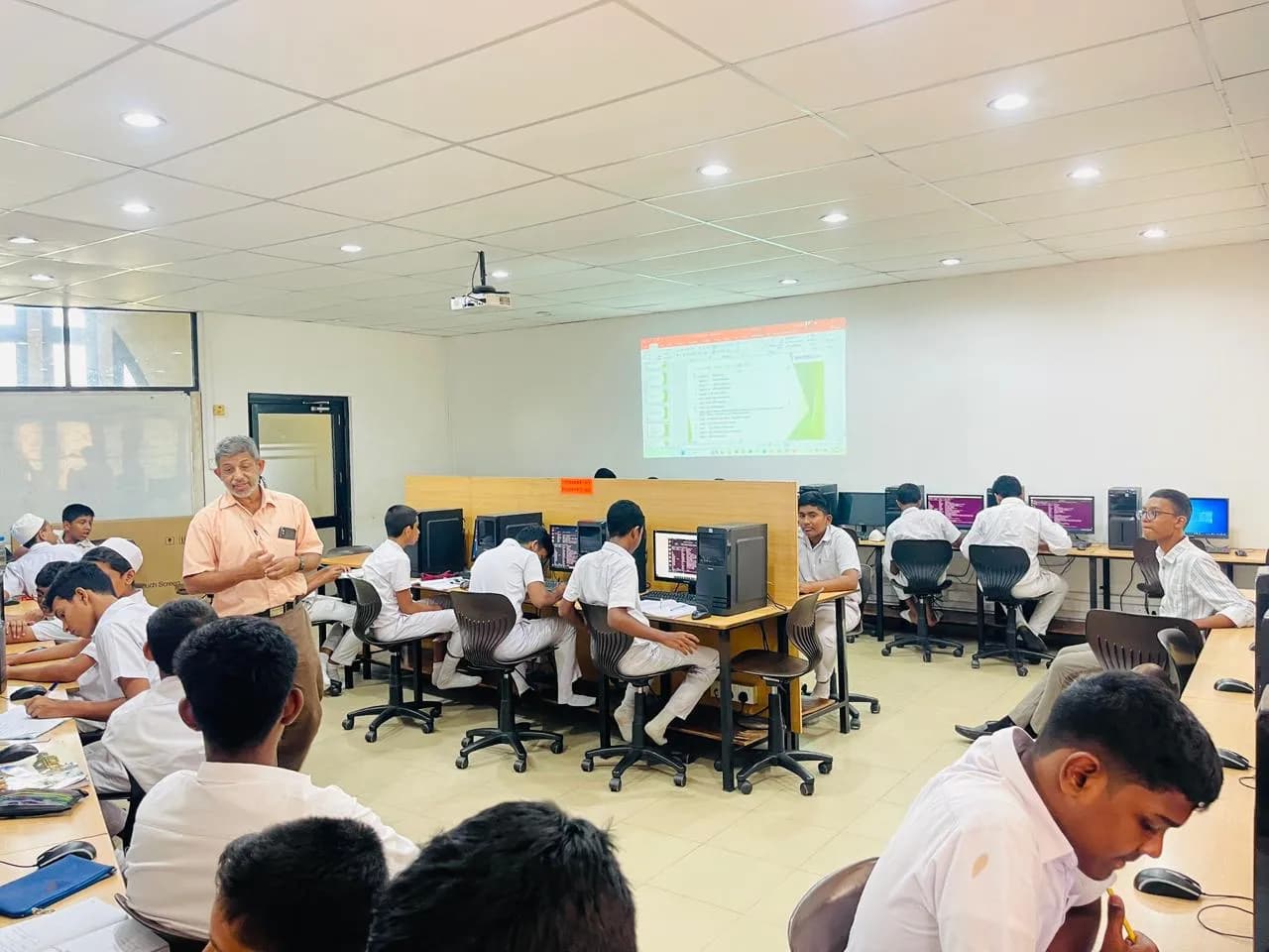 School outreach computer lab session